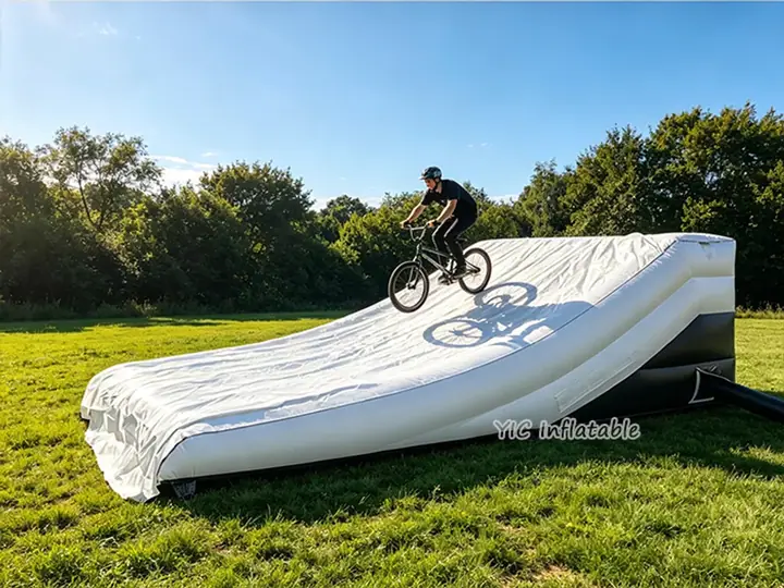 Fmx landing ramp