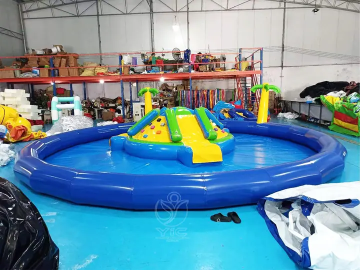 Floating island inflatable water park