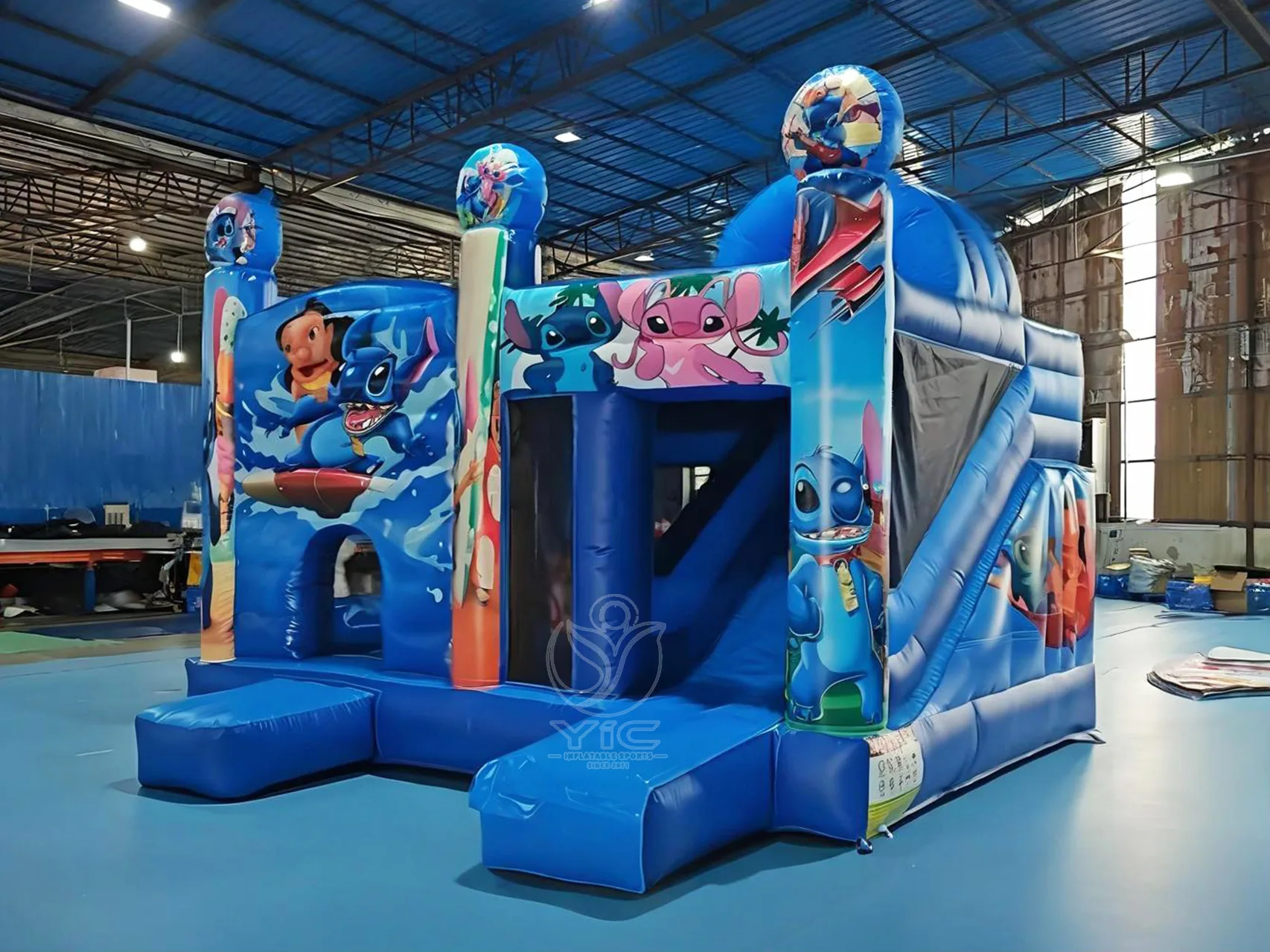 Stitch bouncy castle product photo 2