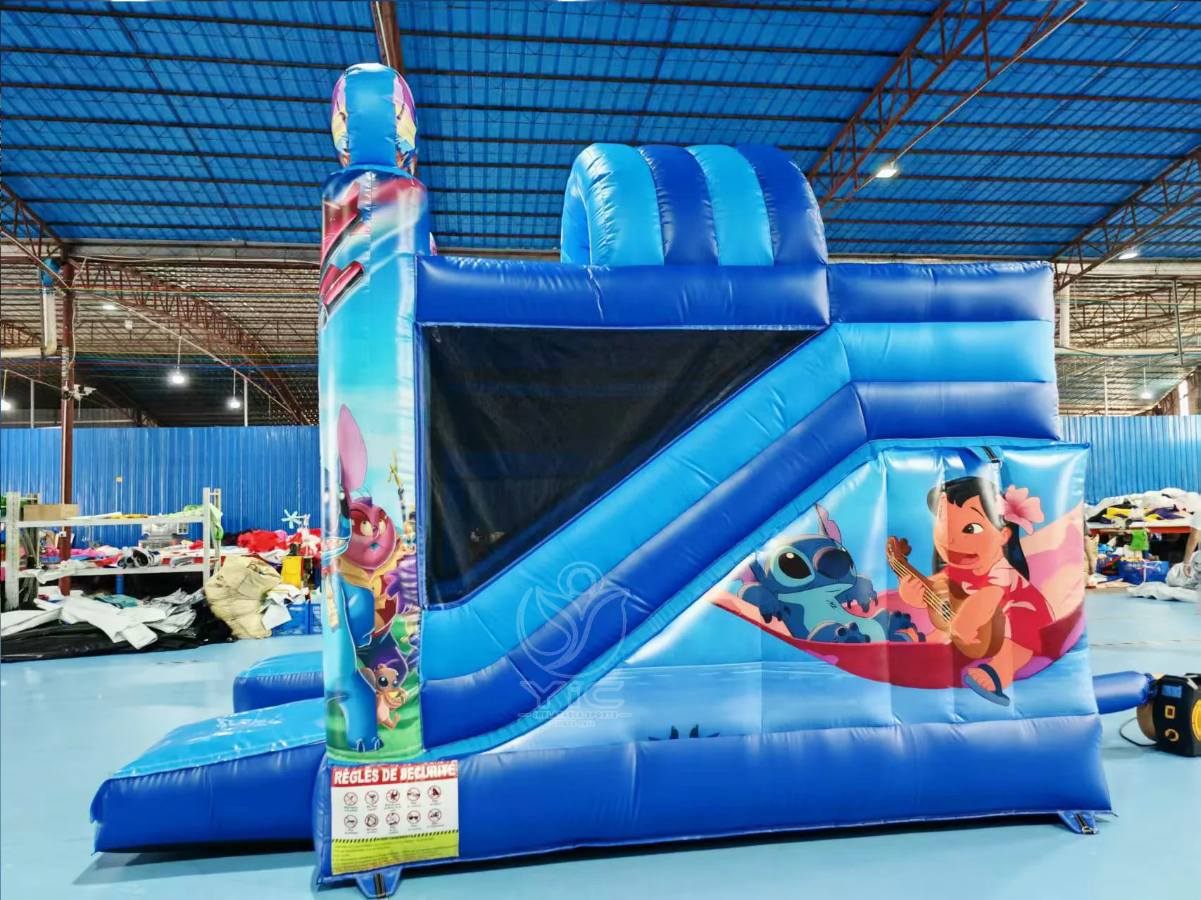 Stitch bouncy castle product photo 3