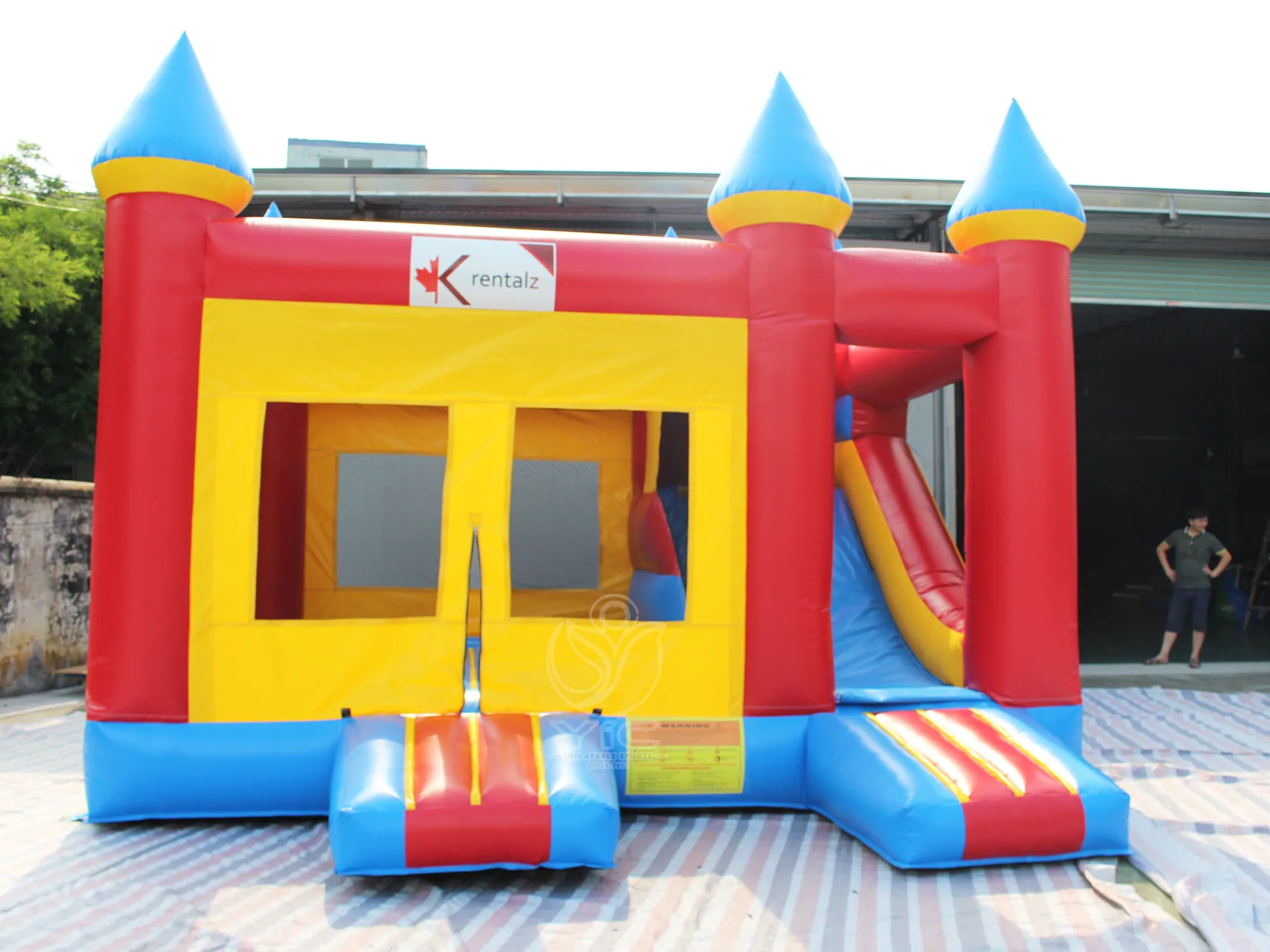 Combo bounce house, a commercial bounce house combo by YIC Inflatable Sports