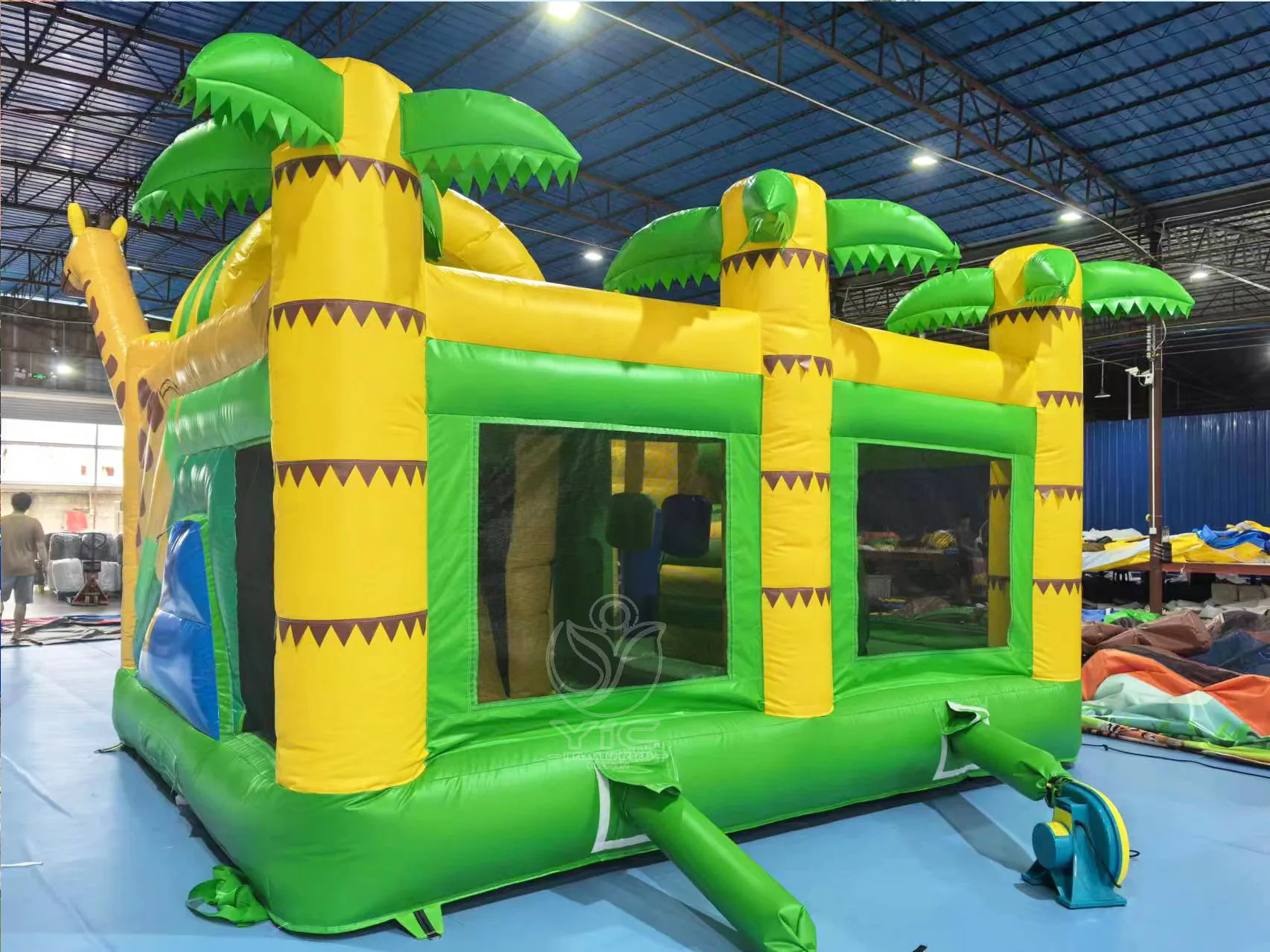 Giraffe bouncy castle product photo 3