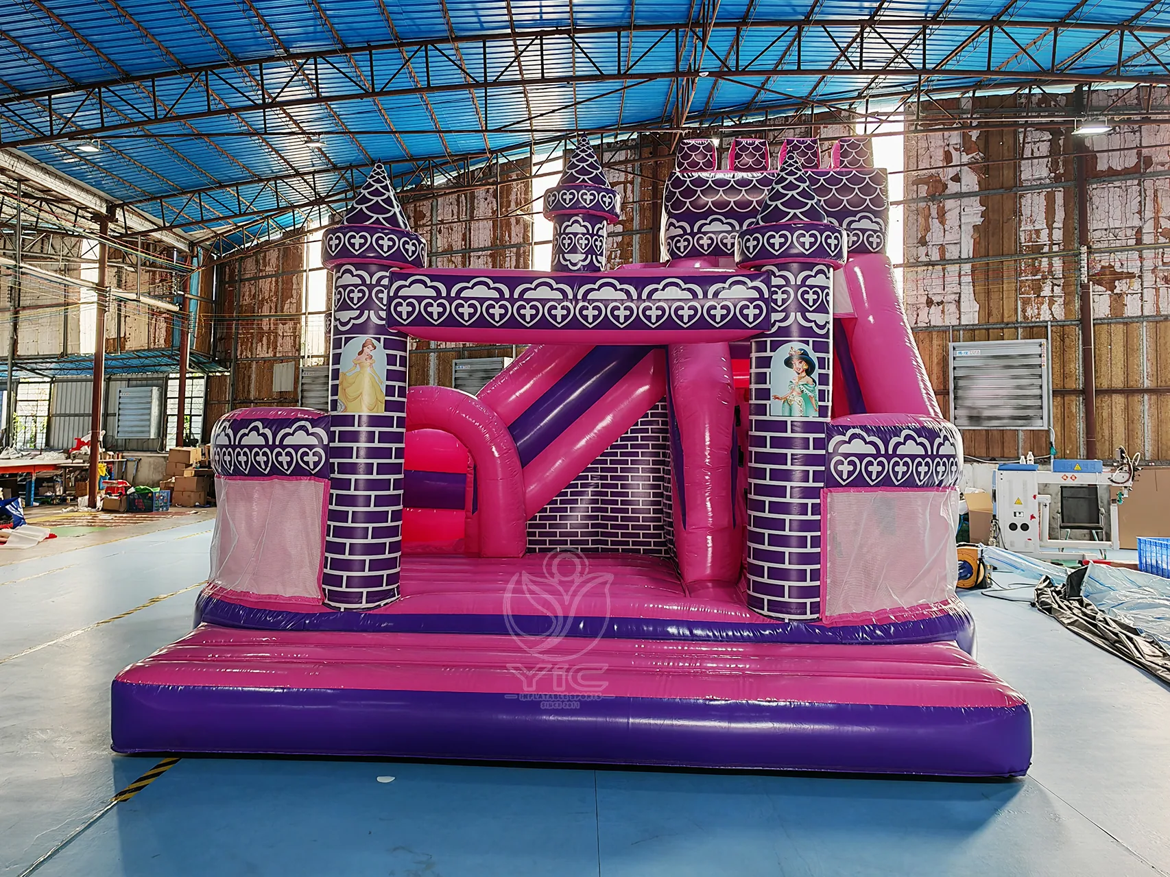 Princess castle bounce house rental, a commercial bounce house combo by YIC Inflatable Sports