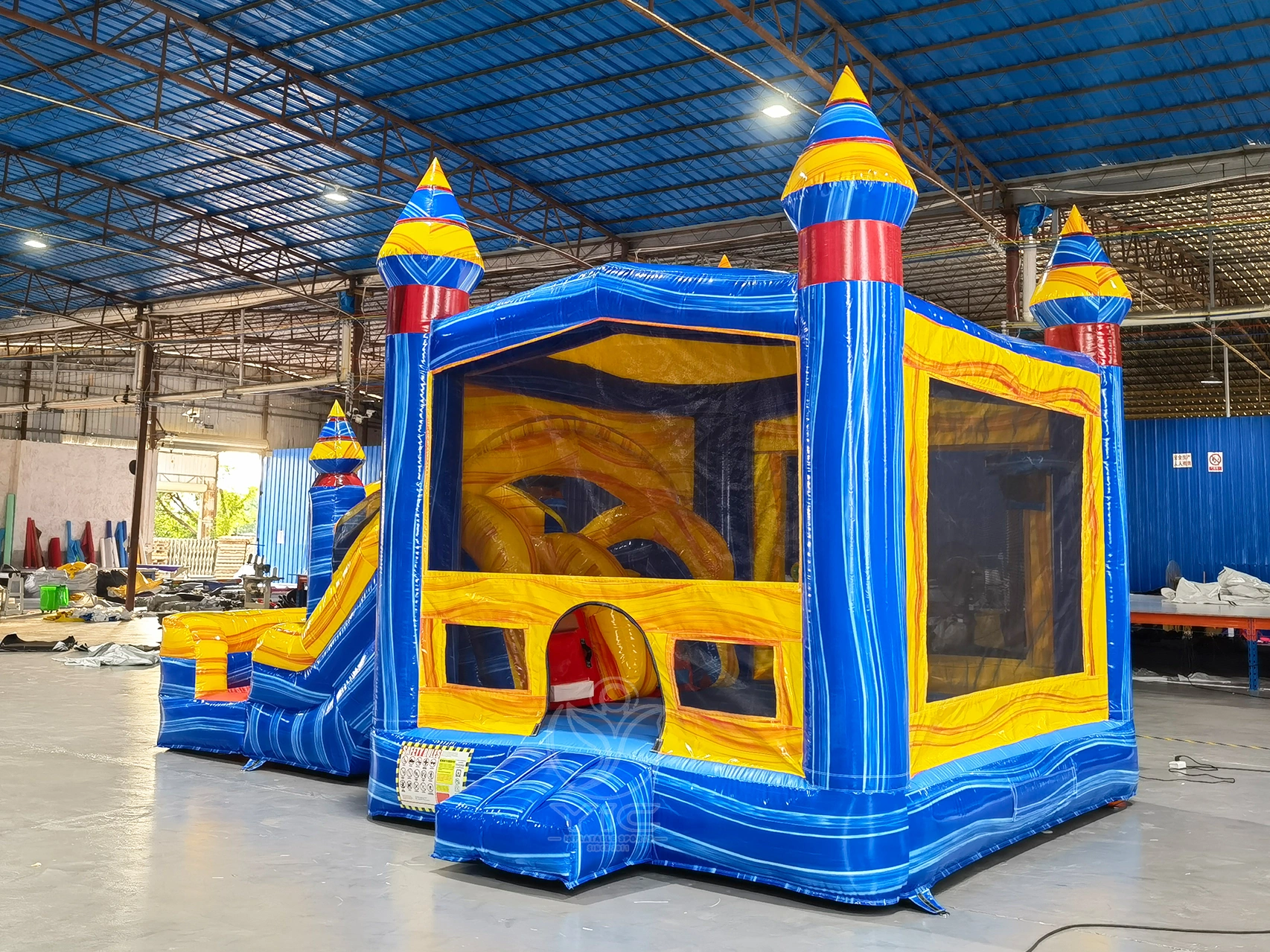 Commercial bouncy castle with slide product photo 3