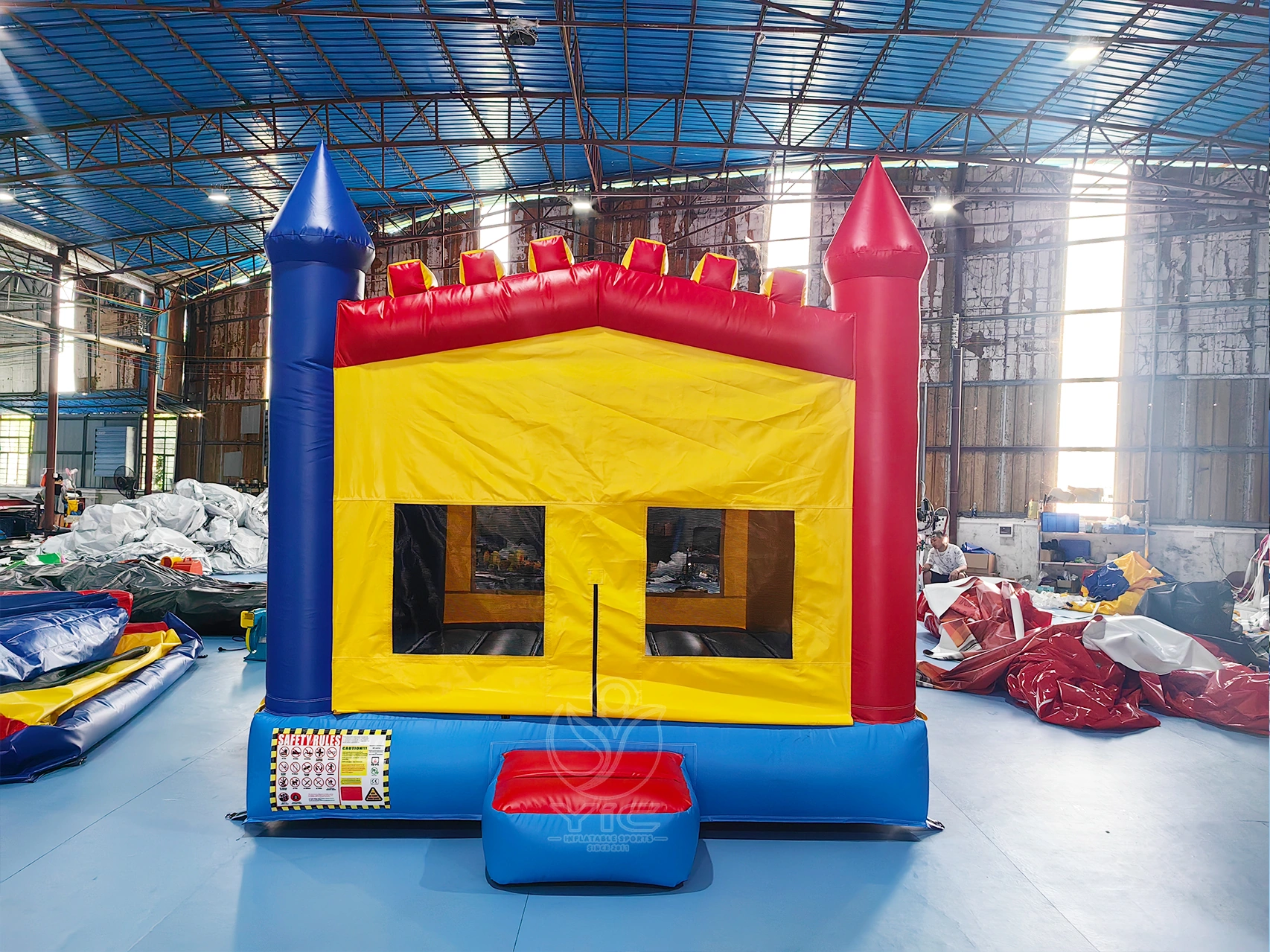 Commercial bounce house products from YIC