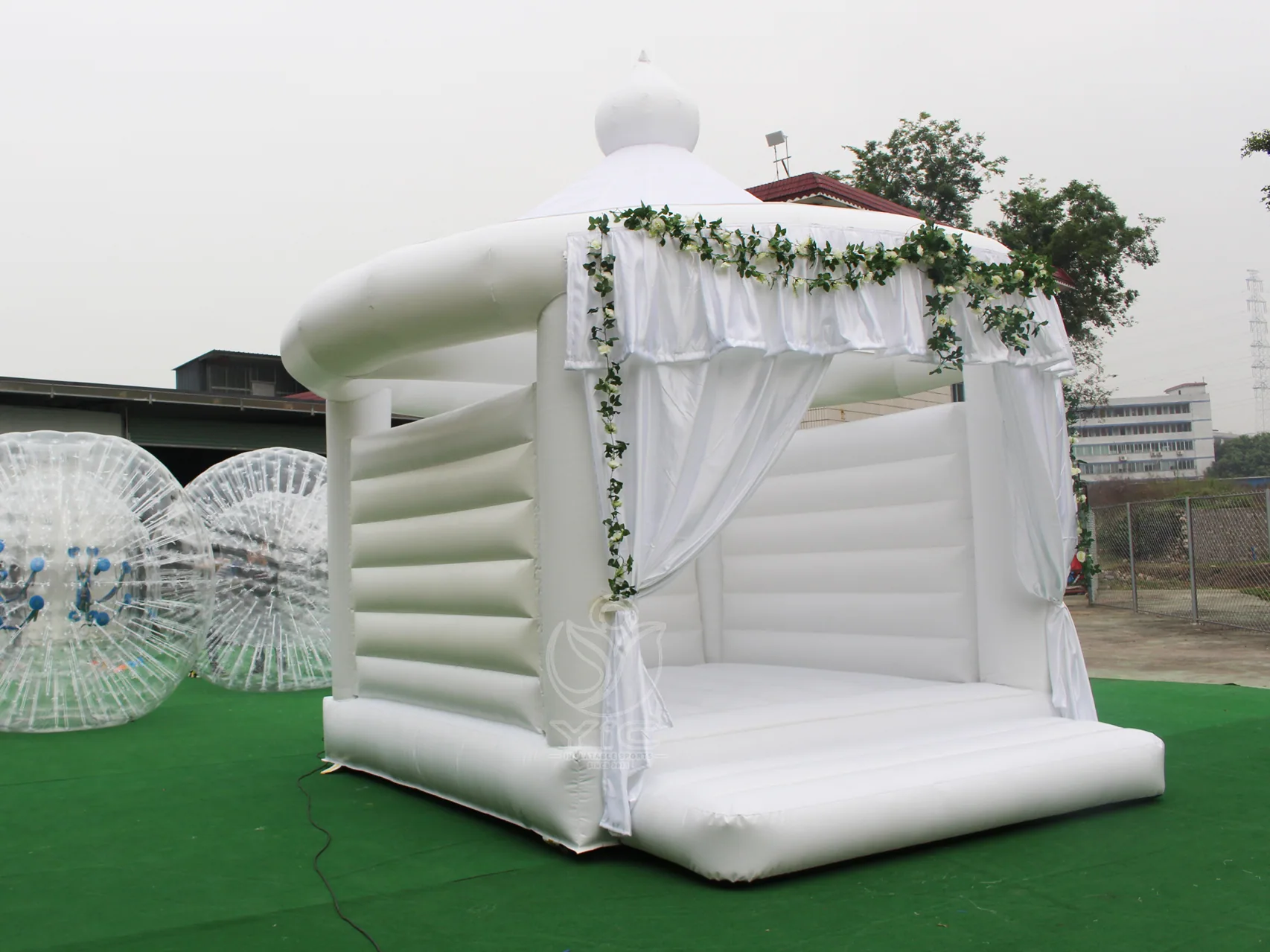 White wedding bounce house product photo 2
