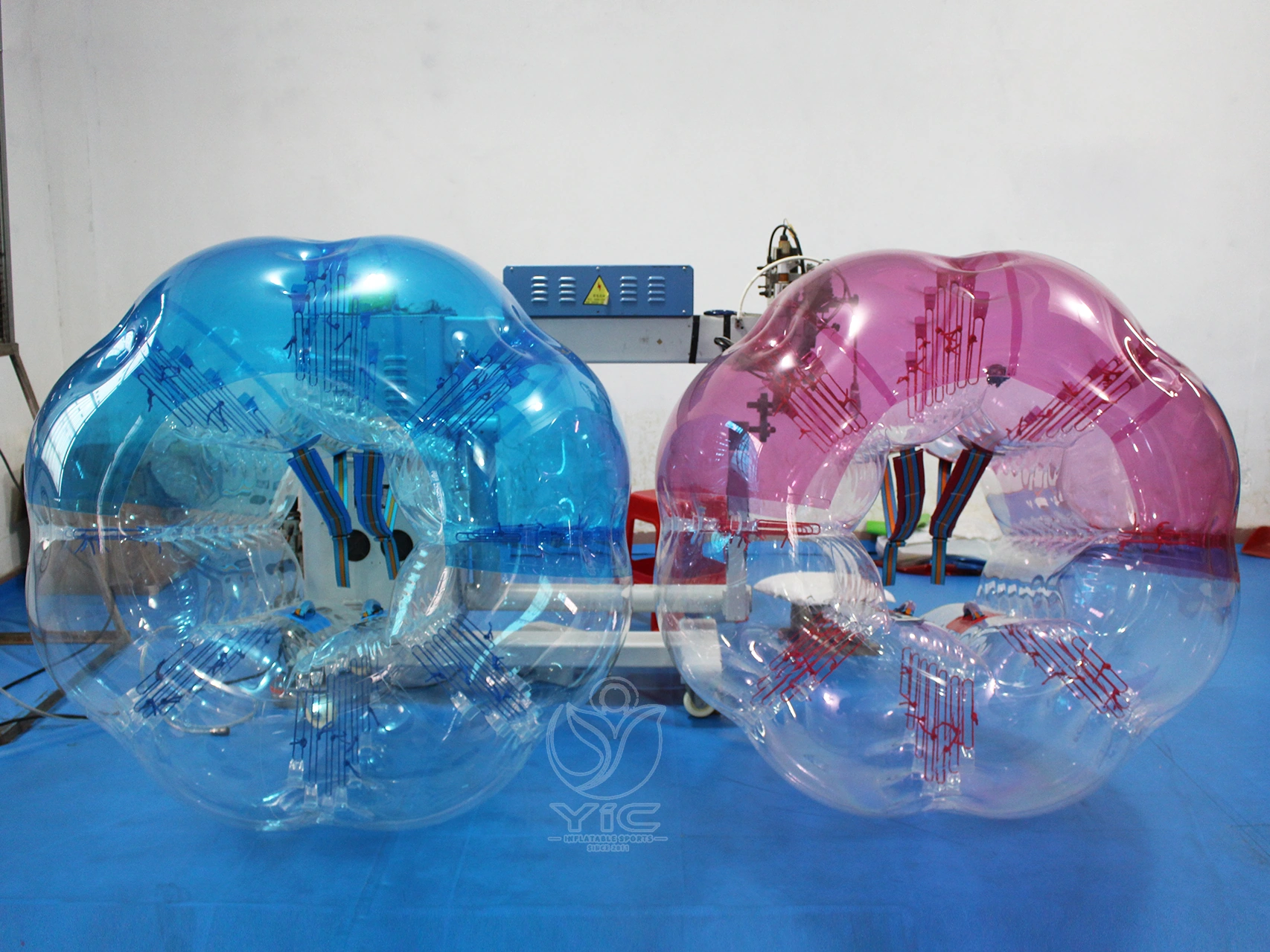 Inflatable soccer bumper