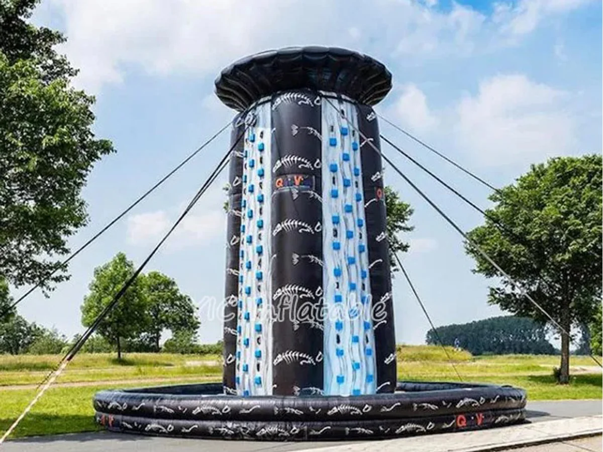 Inflatable climbing tower product photo 2