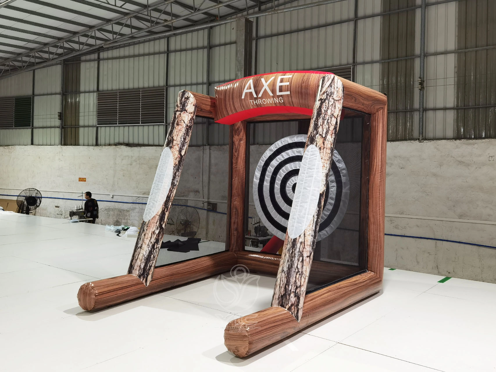 Axe throwing inflatable game product photo 2