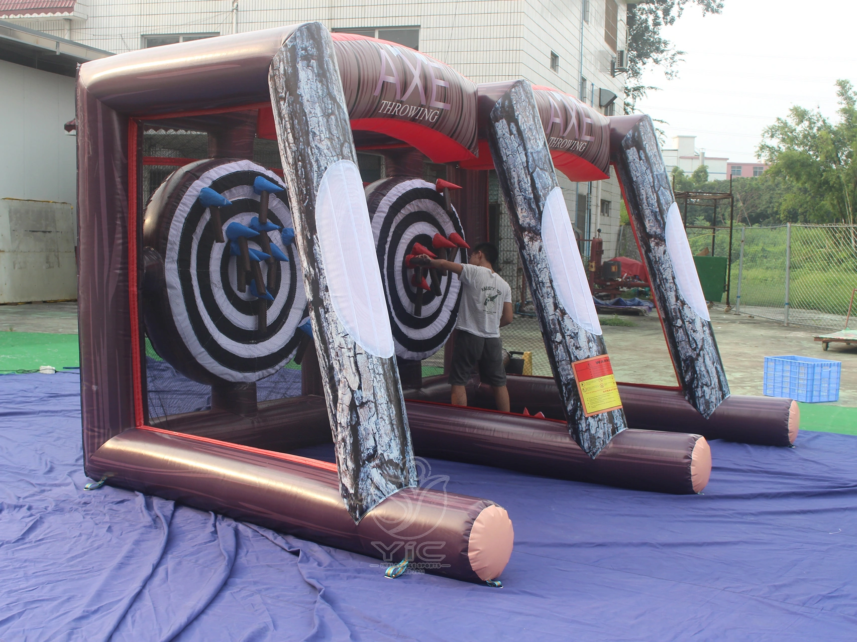 Double axe throwing inflatable product photo 2
