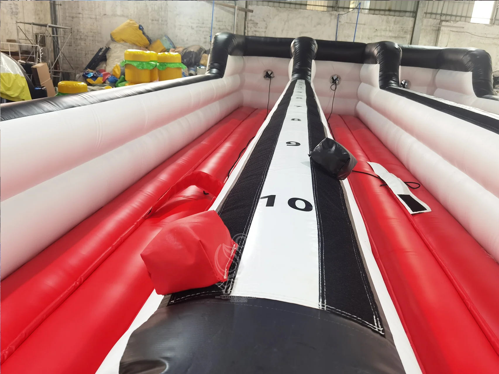 Blow up bungee run product photo 5