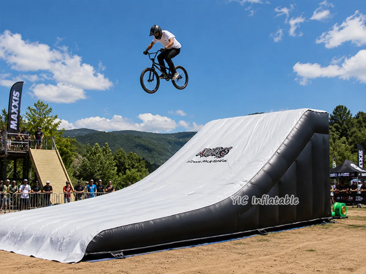 Bmx airbag landing, a commercial BMX and bike landing airbag and inflatable landing airbag by YIC Inflatable Sports