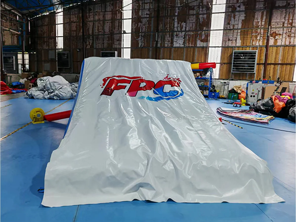 Inflatable airbag landing product photo 2