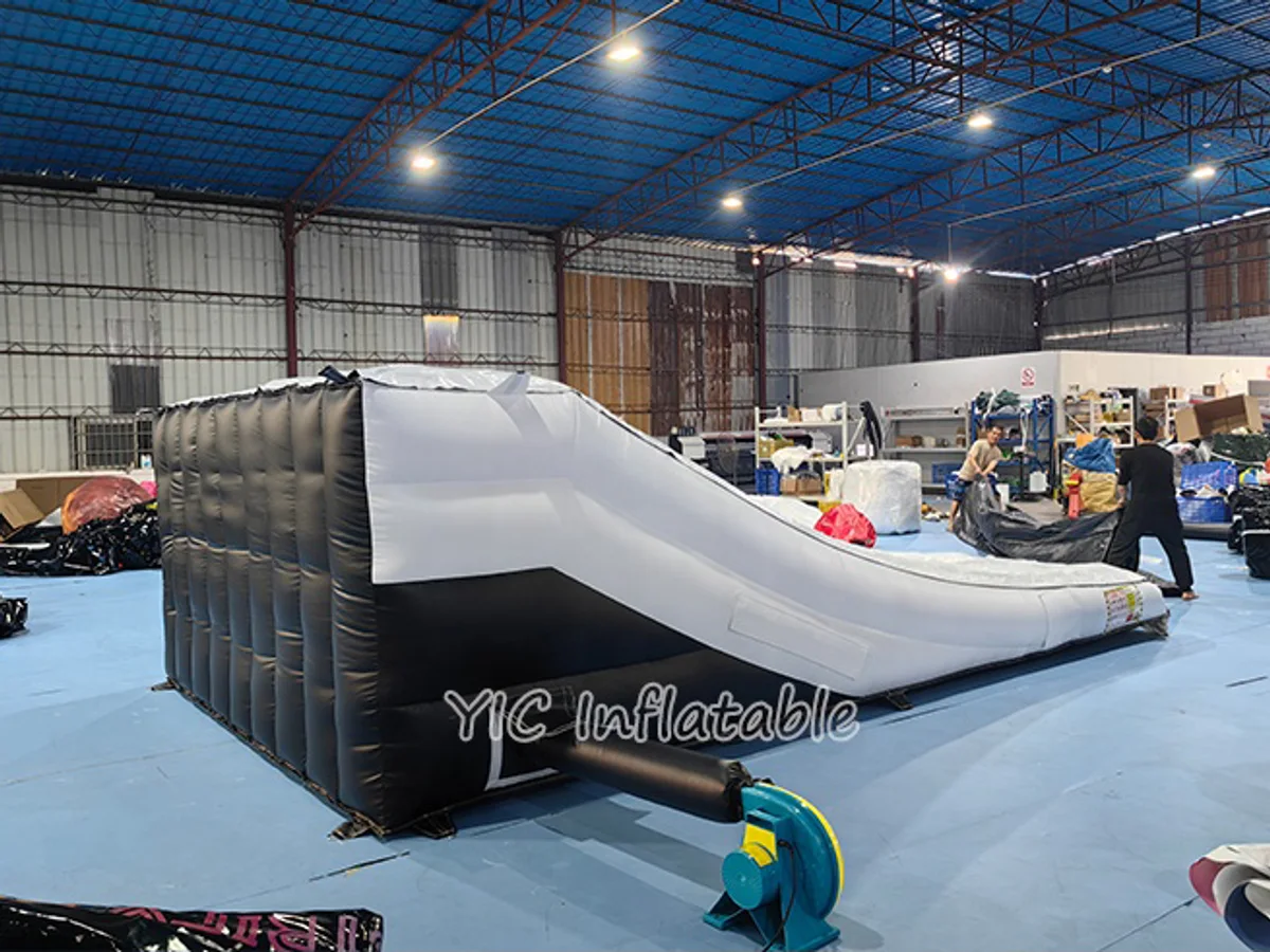 Airbag landing ramp product photo 4