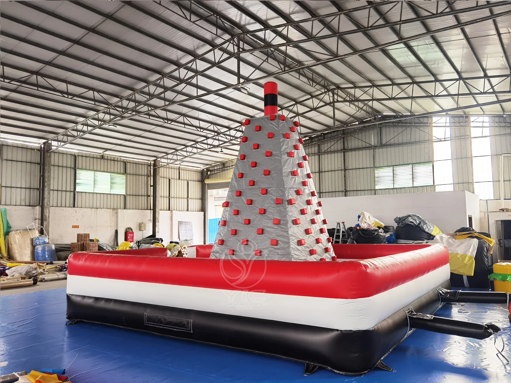 Inflatable climbing tower product photo 3