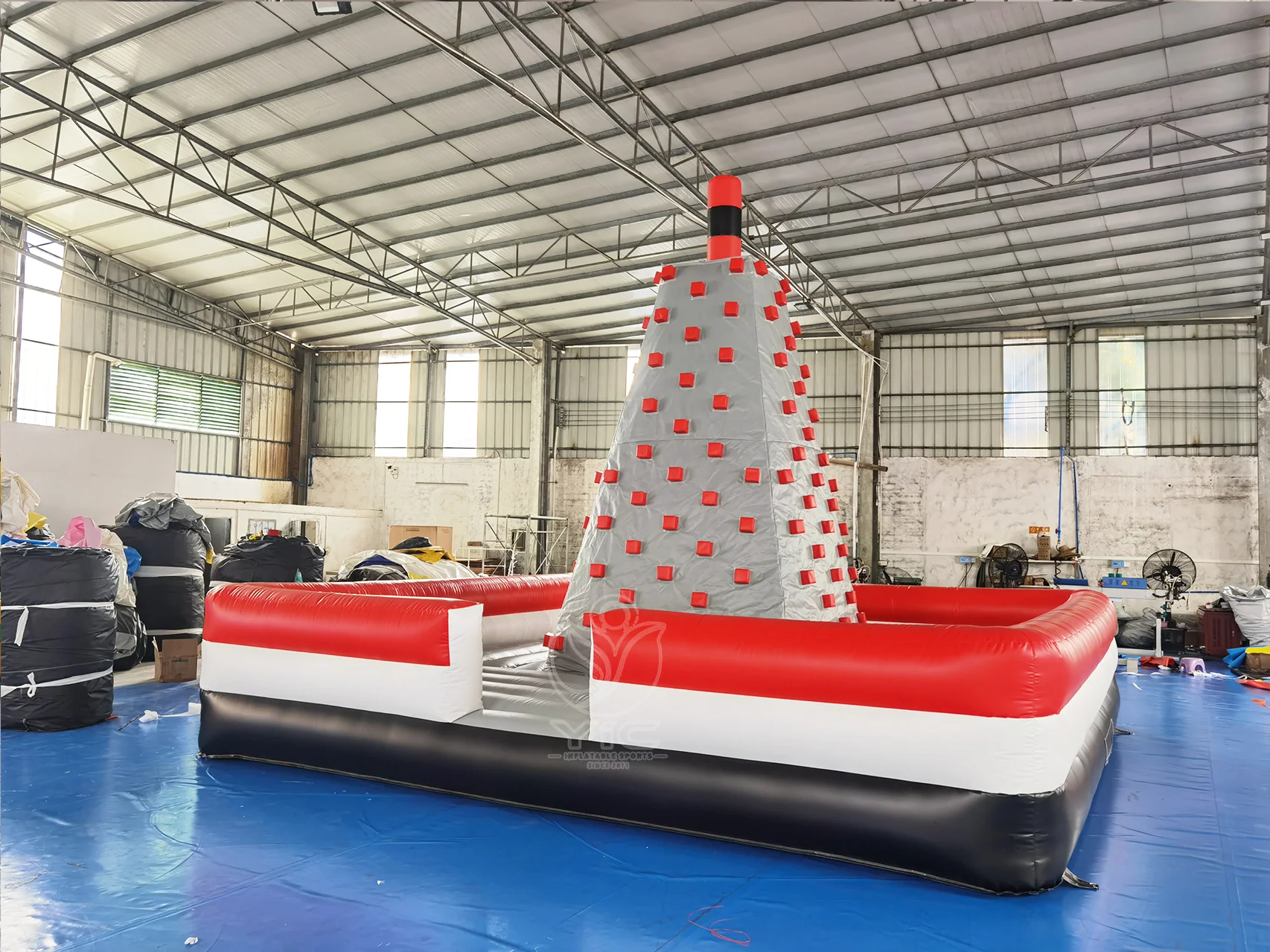 Inflatable climbing tower product photo 4