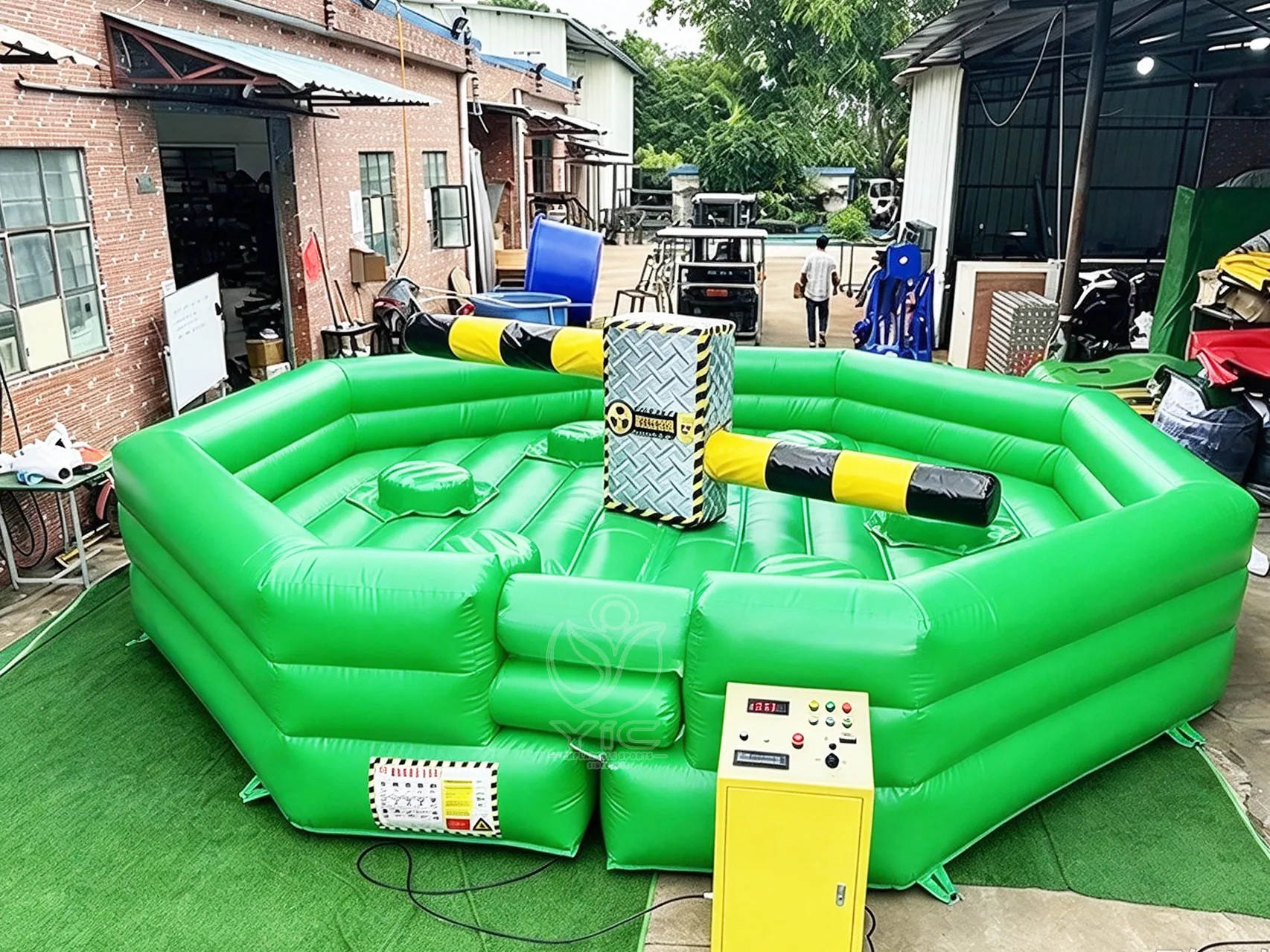 Blow up wipeout course product photo 2