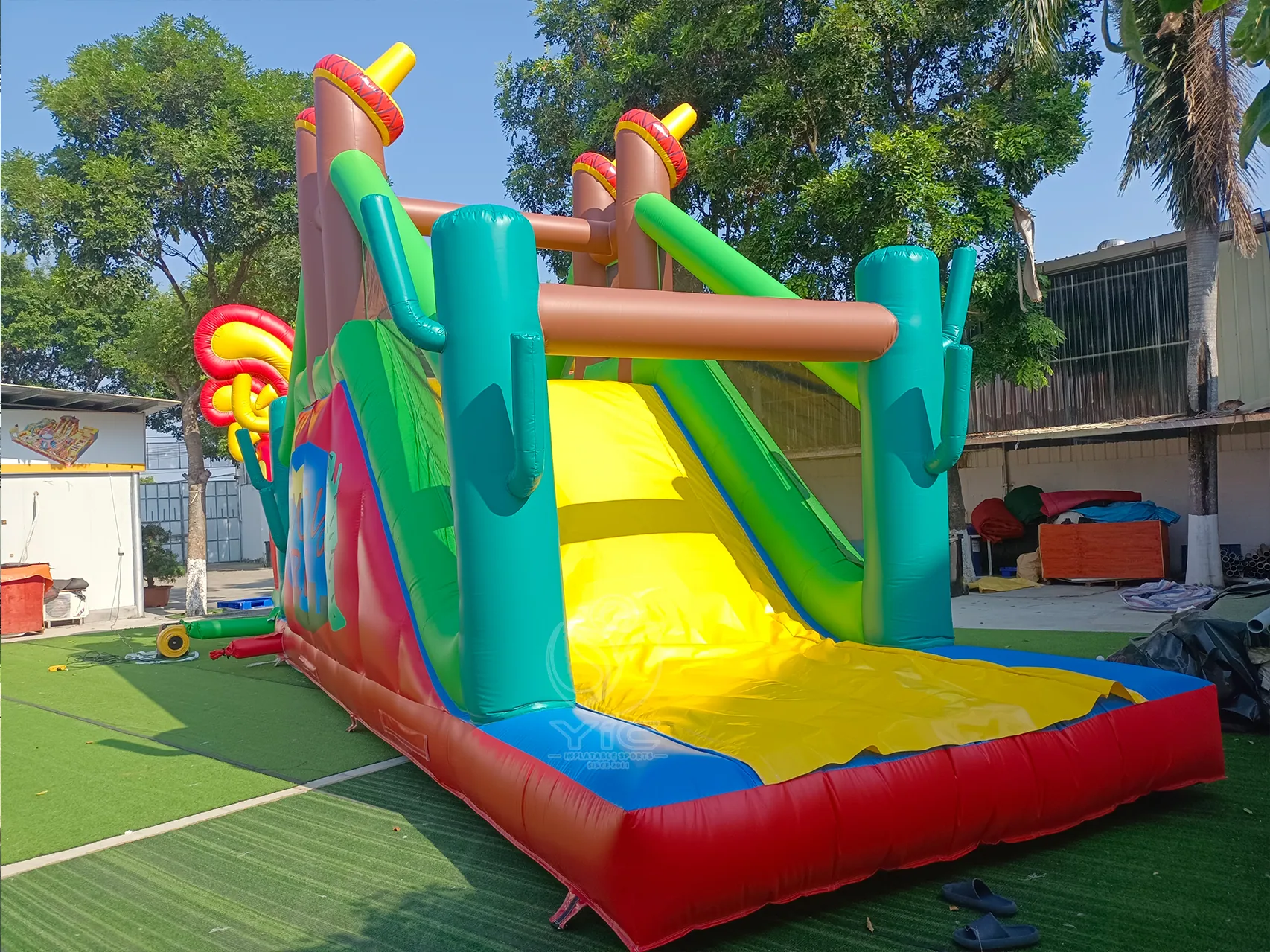 Western Bounce Obstacle Course product photo 2