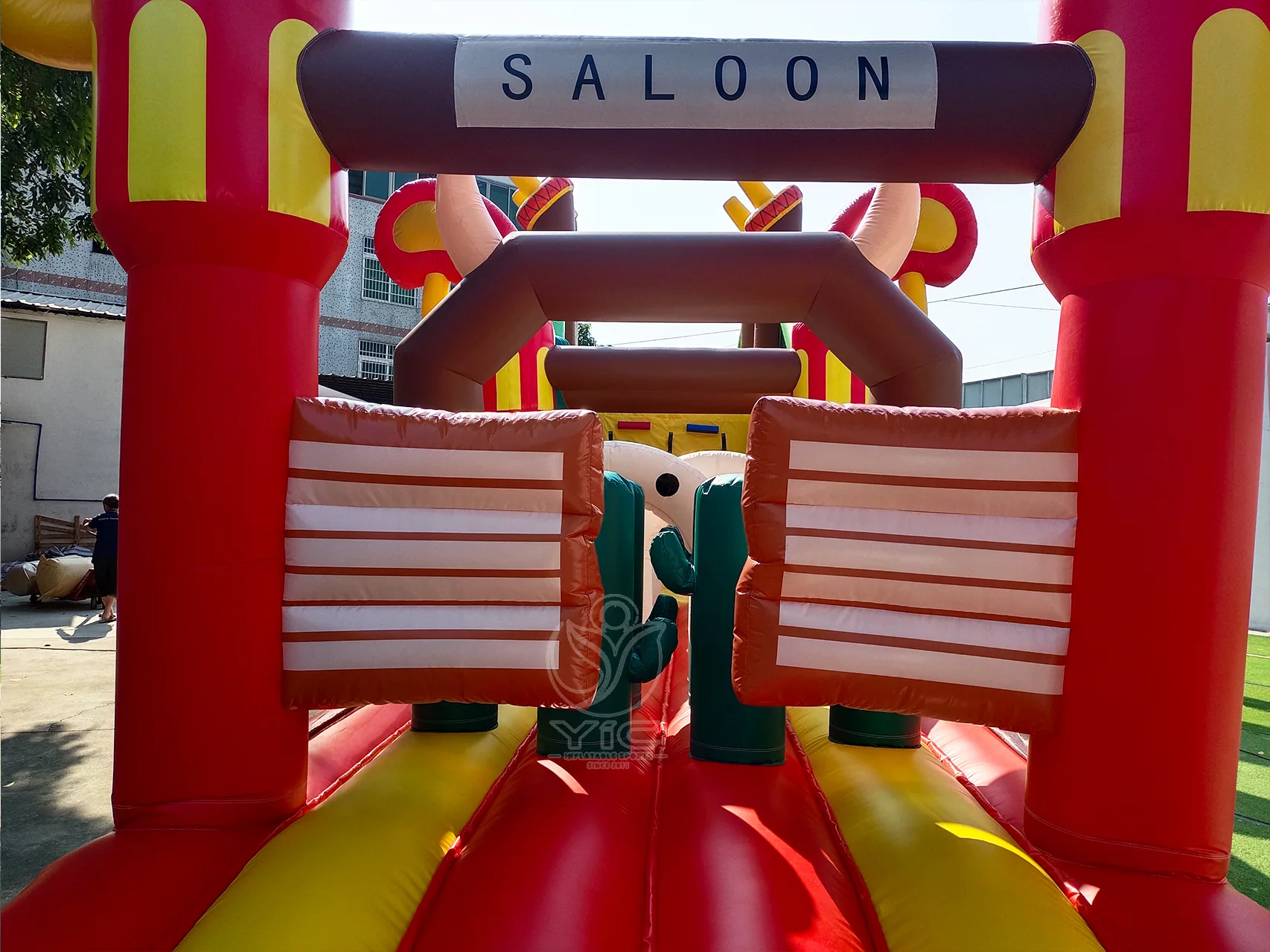 Western Bounce Obstacle Course product photo 4