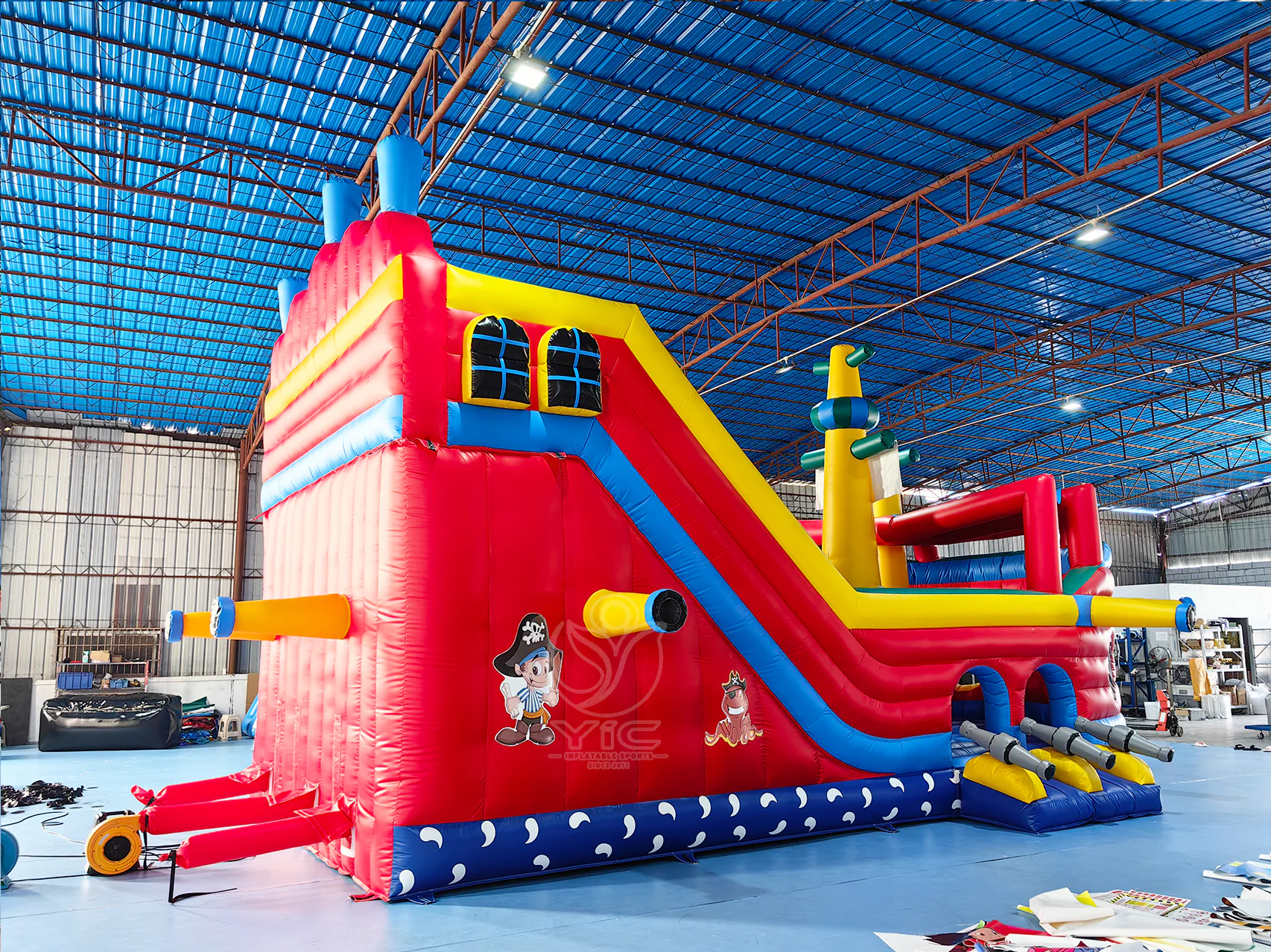 Giant pirate ship inflatable product photo 4