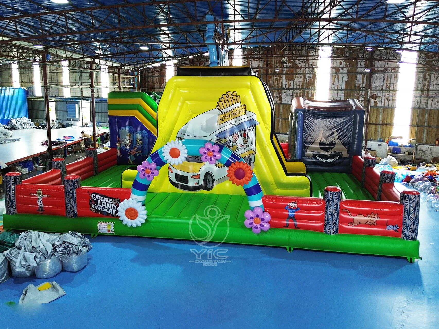Kids Inflatable Amusement Park product photo 2