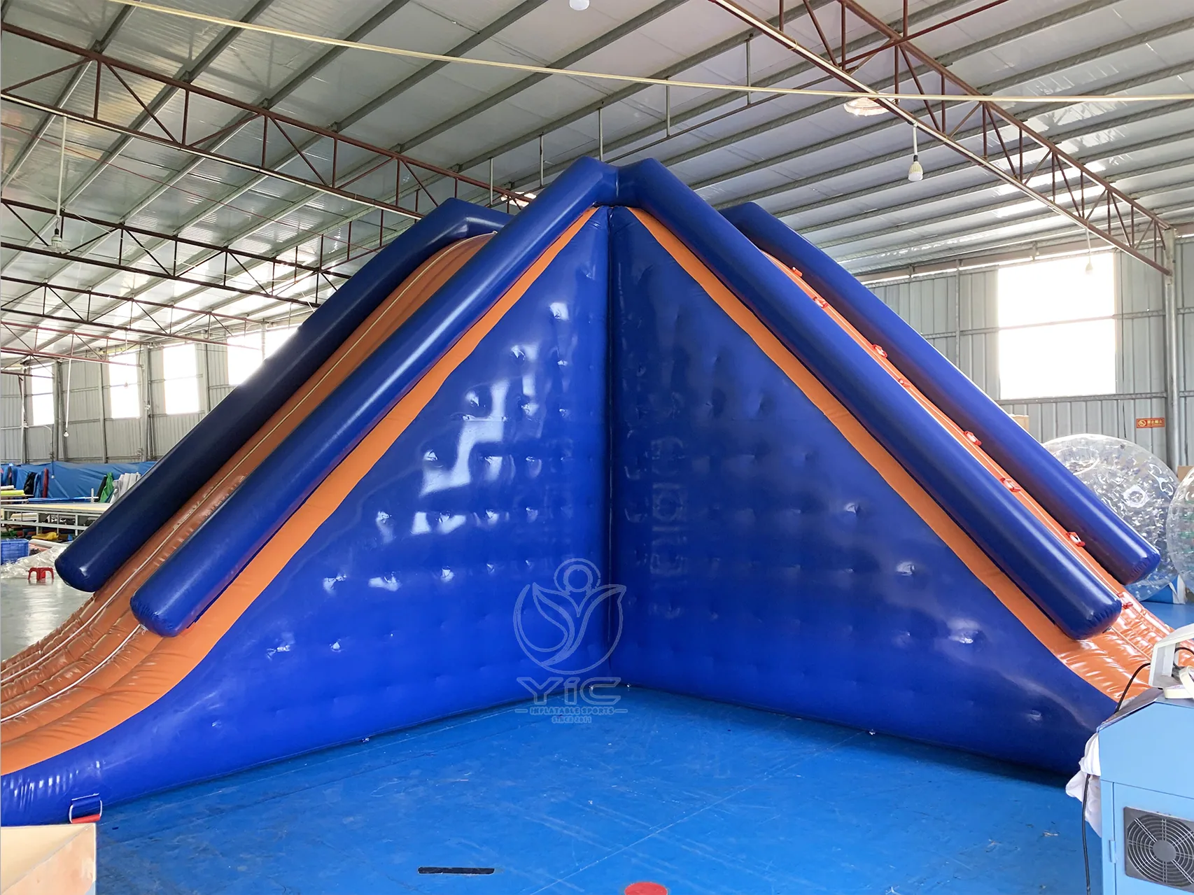 Inflatable water pyramid slide product photo 2