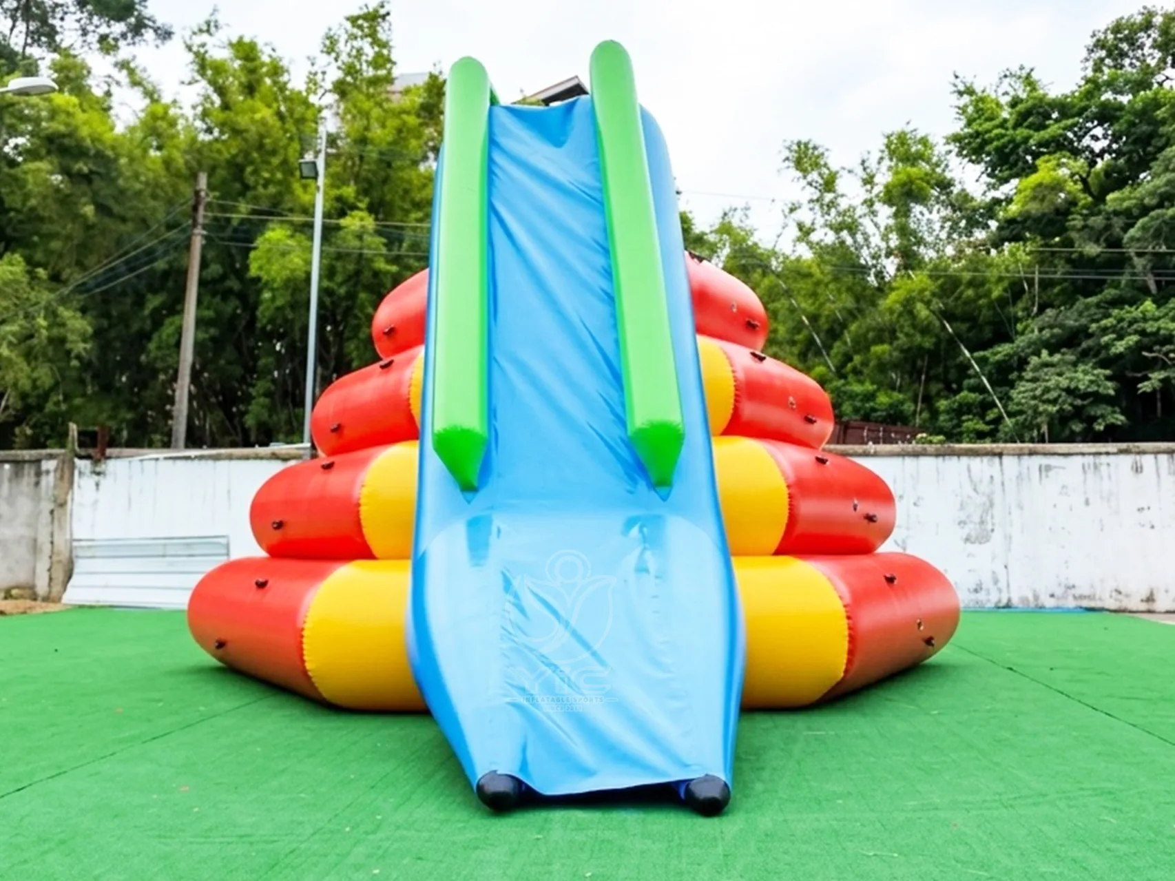 Inflatable water iceberg product photo 2