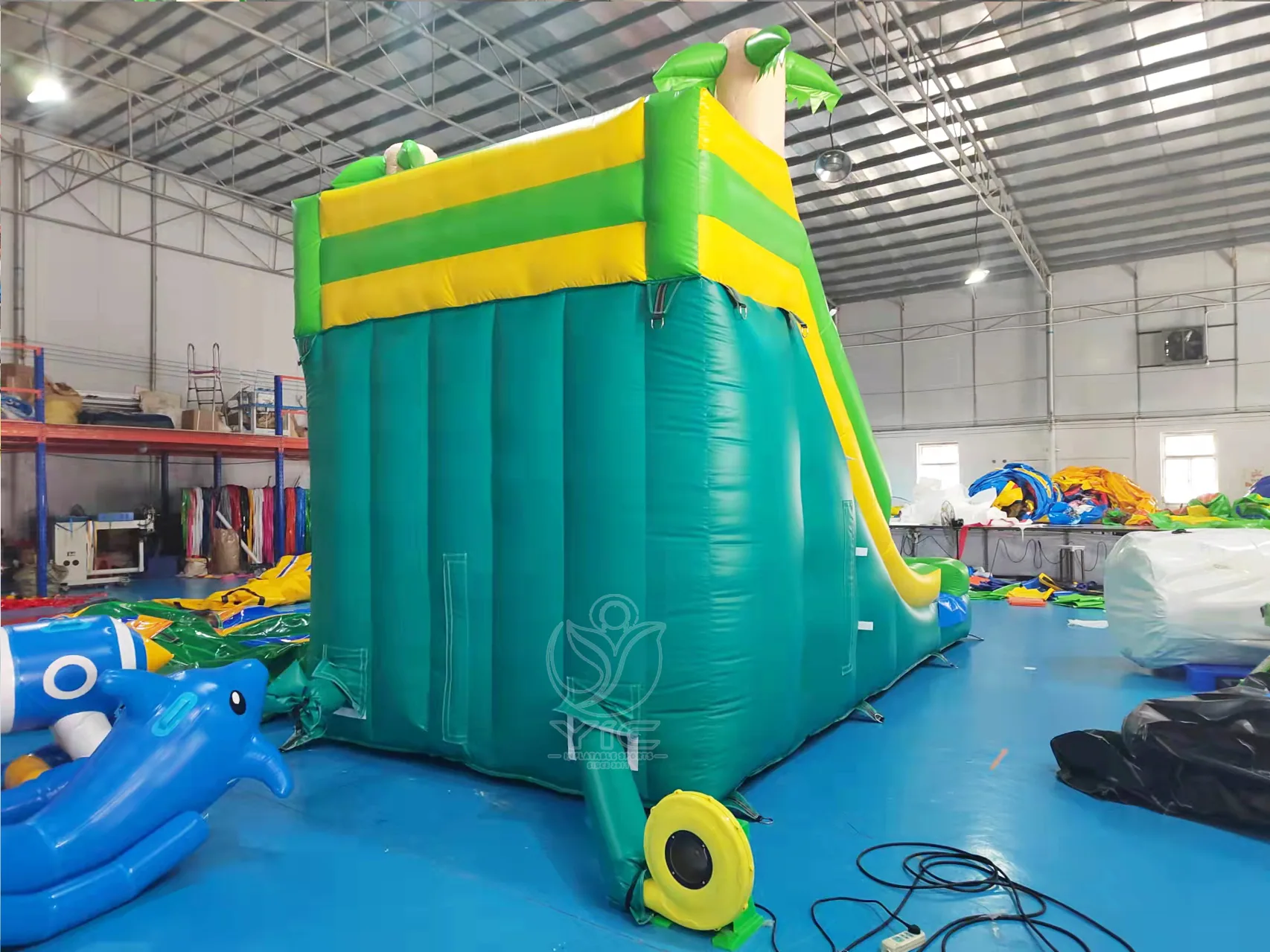 Inflatable jungle water slide product photo 3