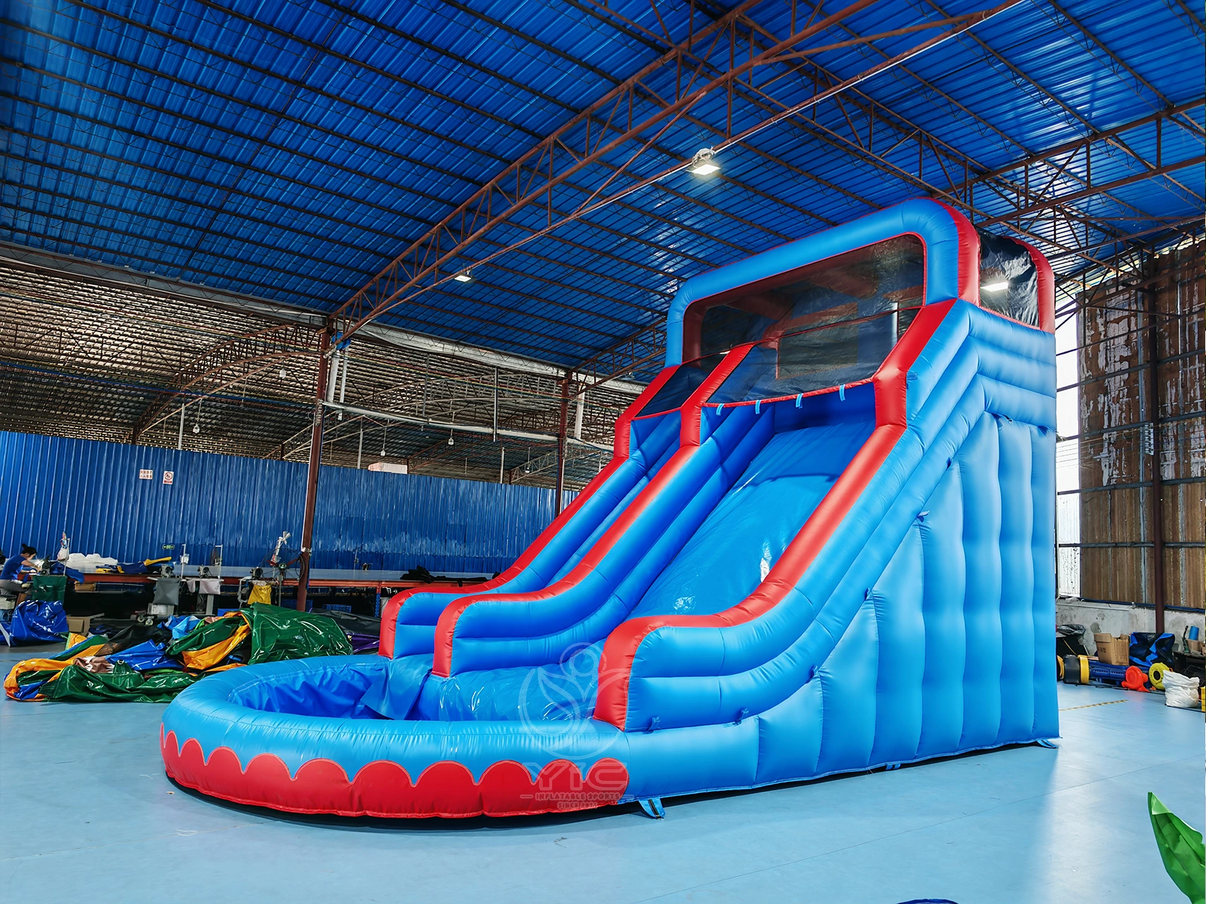 Double water slide with splash pool product photo 3