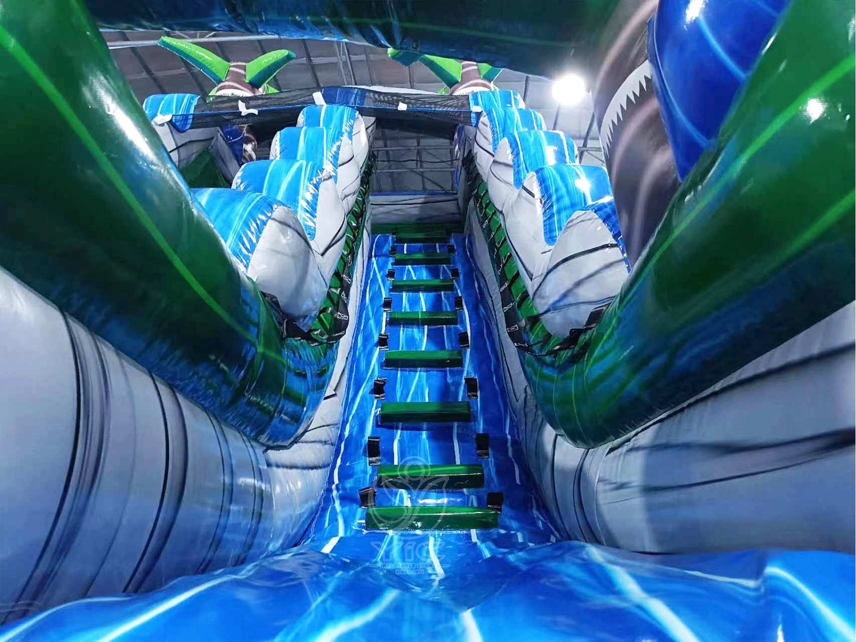 Inflatable jungle water slide product photo 4