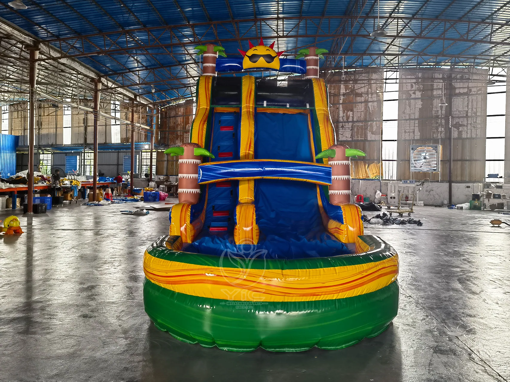 Palm tree water slide product photo 3