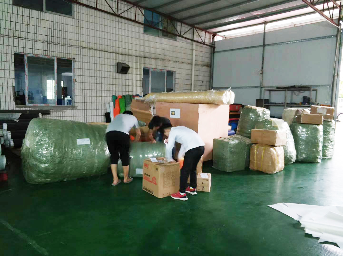 commercial-inflatable-manufacturer-yic-factory-packing-inspection